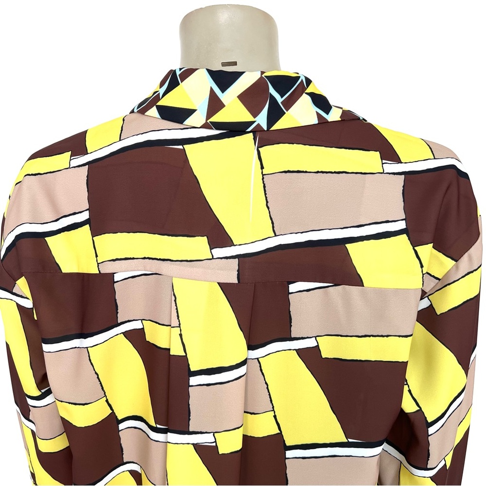 OVI Geometric Patterned Button-Up Shirt - Picture 7 of 9